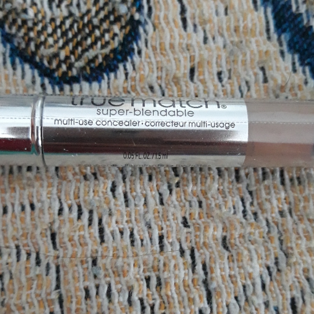 Loreal concealer - Picture 6 of 6